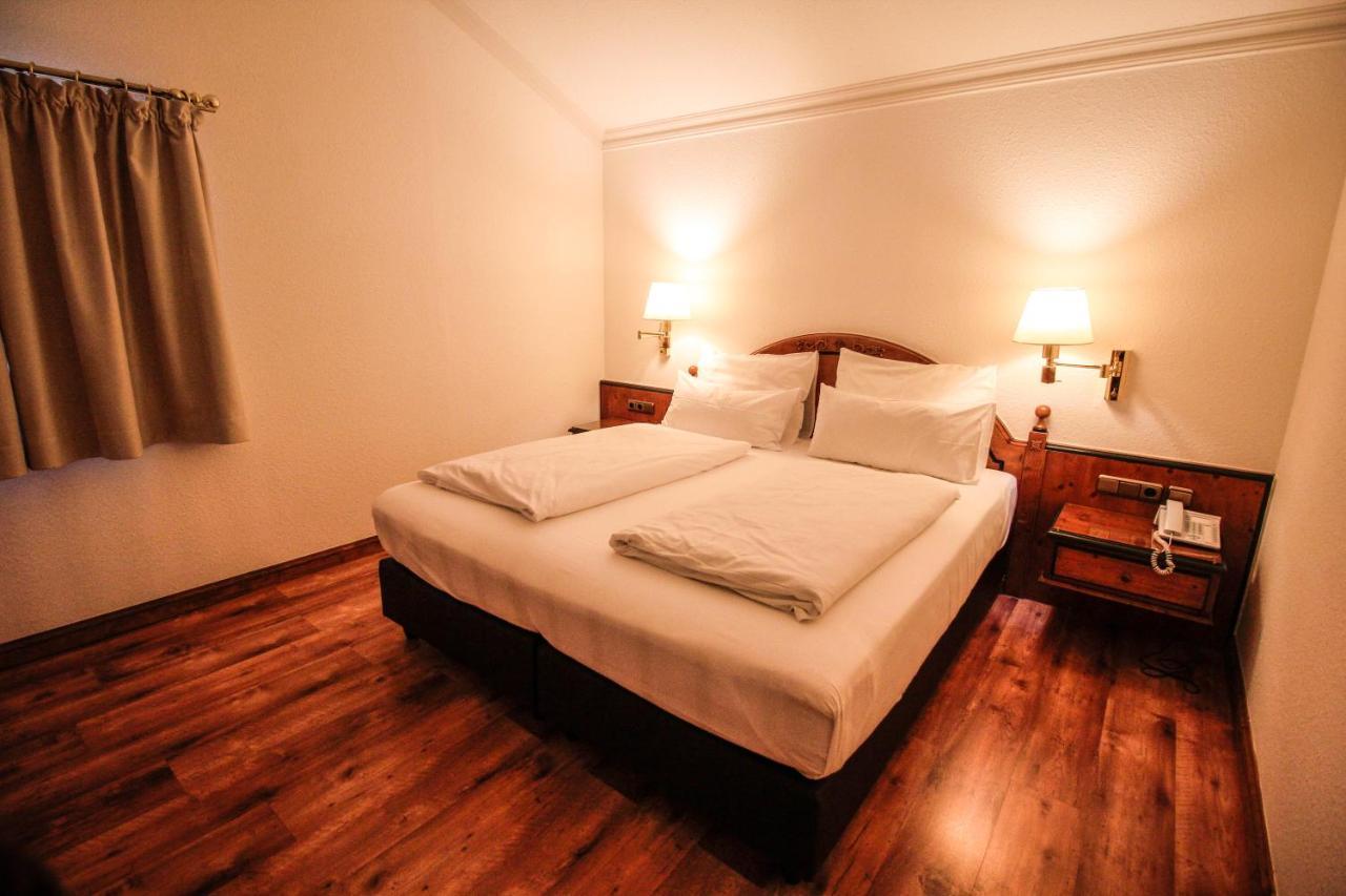 รีสเซอร์เซ โฮเทล Hotel การ์มิช-พาร์เทนเคียร์เชน ภายนอก รูปภาพ